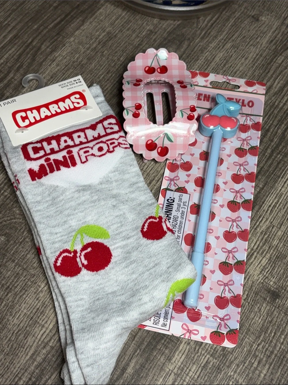 🌹5 for $25🌹 Ladies Cherry Socks, Hair Clip & Pen Set
